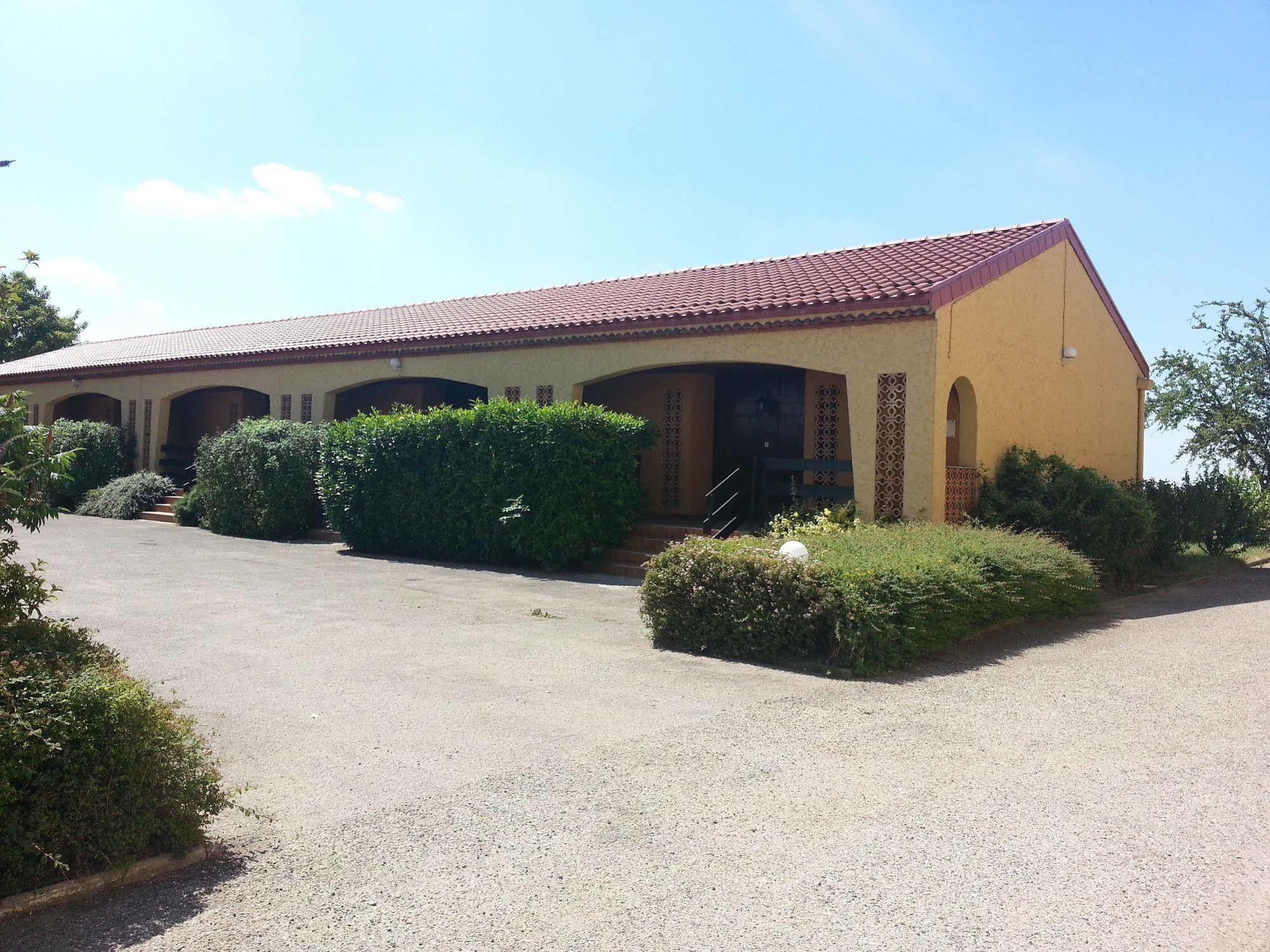 Logis L'Auberge Du Gros Silly-sur-Nied Ngoại thất bức ảnh
