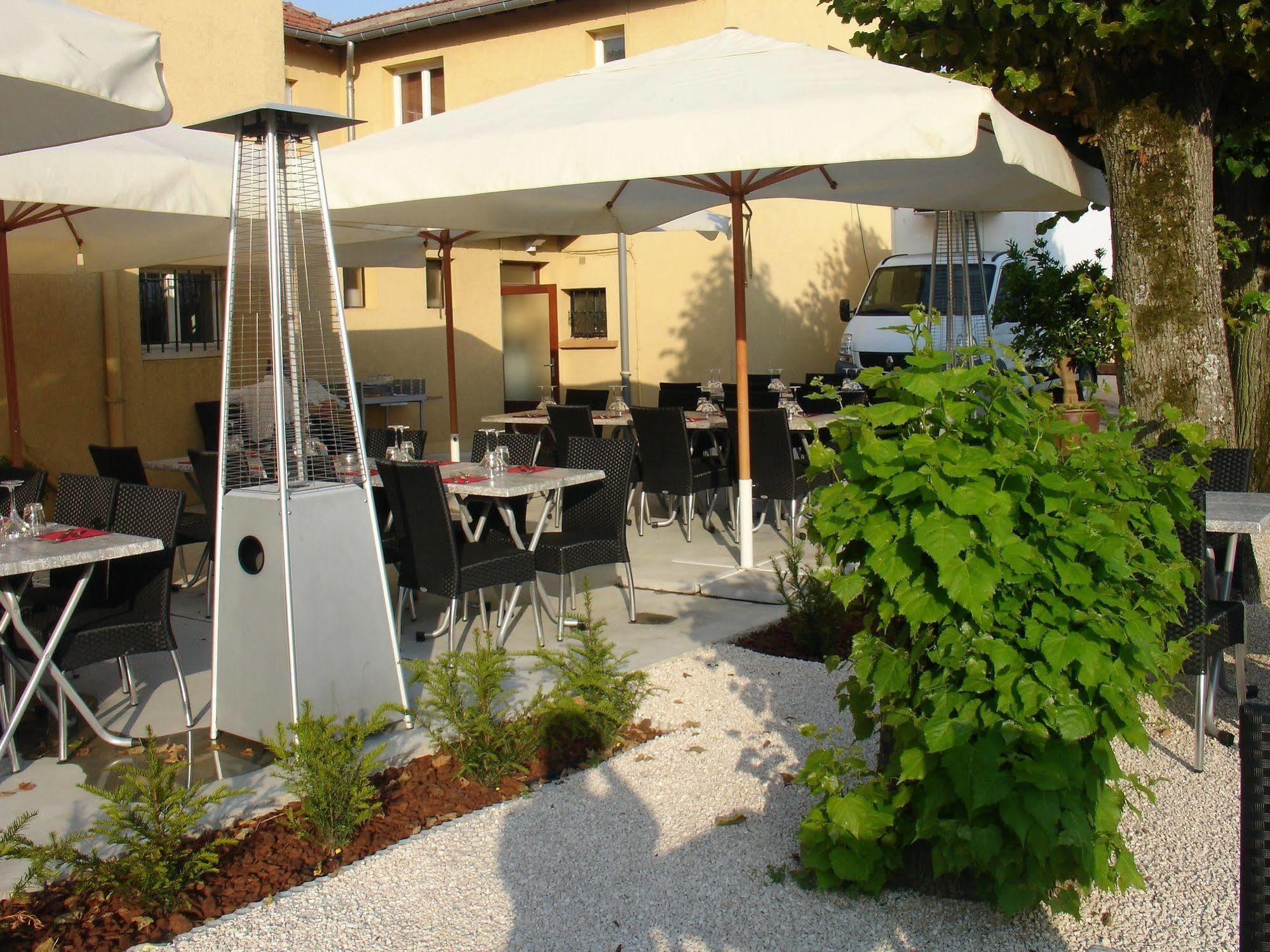 Logis L'Auberge Du Gros Silly-sur-Nied Ngoại thất bức ảnh